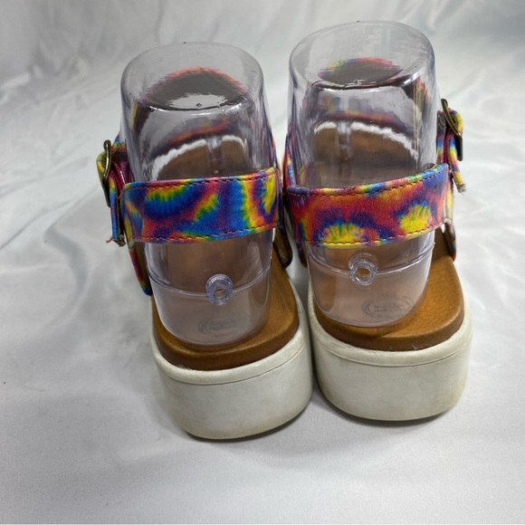 Wonder Nation Multi-Color Spiral Tie-Dye Ankle Strap Open Toe Platform Sandals - Picture 3 of 9